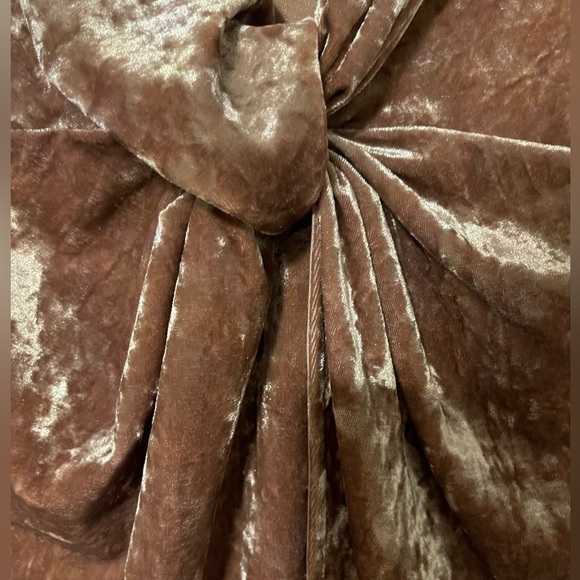 Tobi - VELVET SNOW BODYCON DRESS IN BLUSH, M - Picture 10 of 11